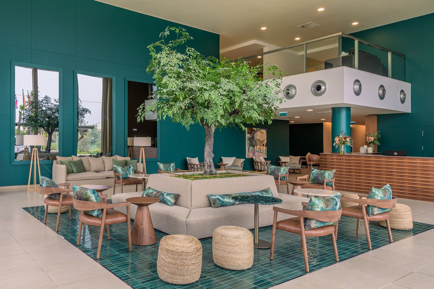 Sao-Rafael-Suites-Lobby-57