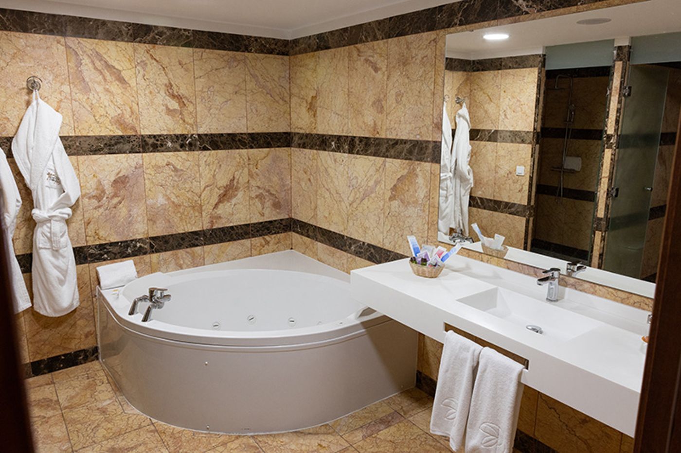 Paradise-Park-Fun-Lifestyle-Hotel-Room-49