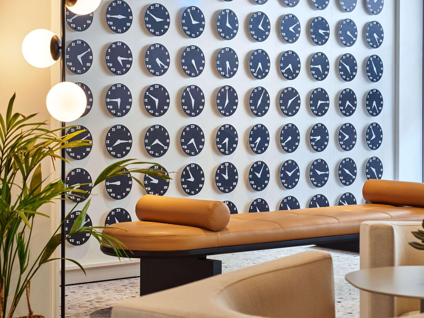 Hotel-Mercure-Paris-15-Porte-de-Versailles-General-view-1