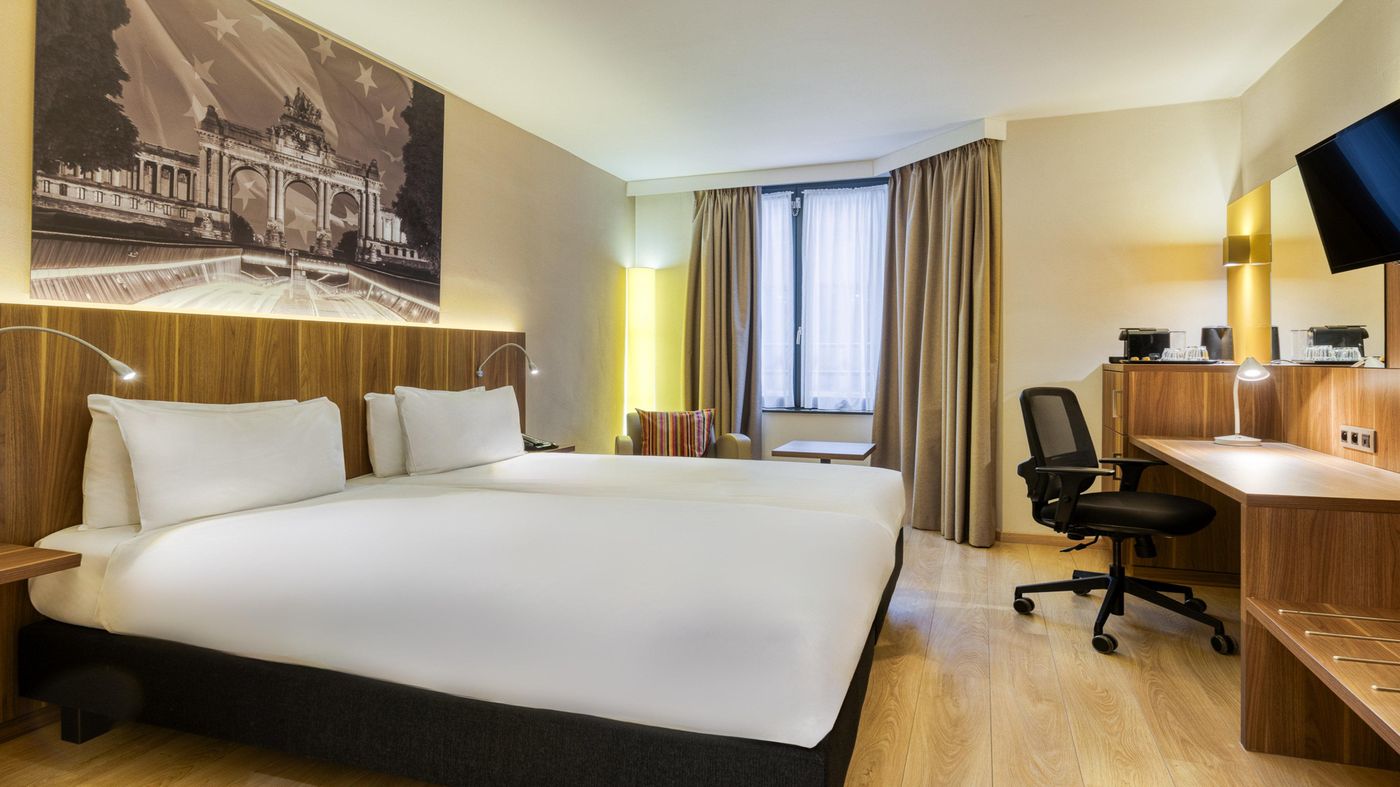 Holiday-Inn-Brussels-Schuman-Room-25