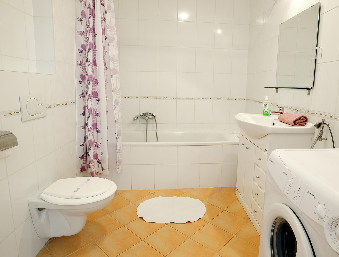 Comfort-Apartments-Room-24