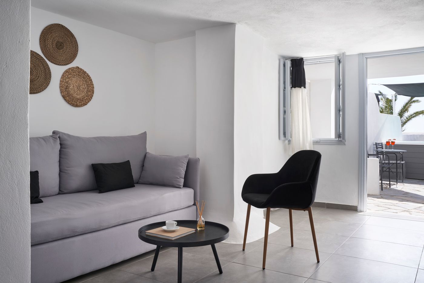 Mr-and-Mrs-White-Oia-Santorini-Room-15