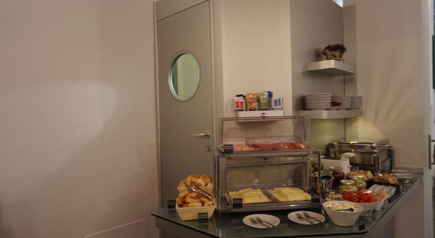 Trevi-Palace-Luxury-Inn-Restaurant-37