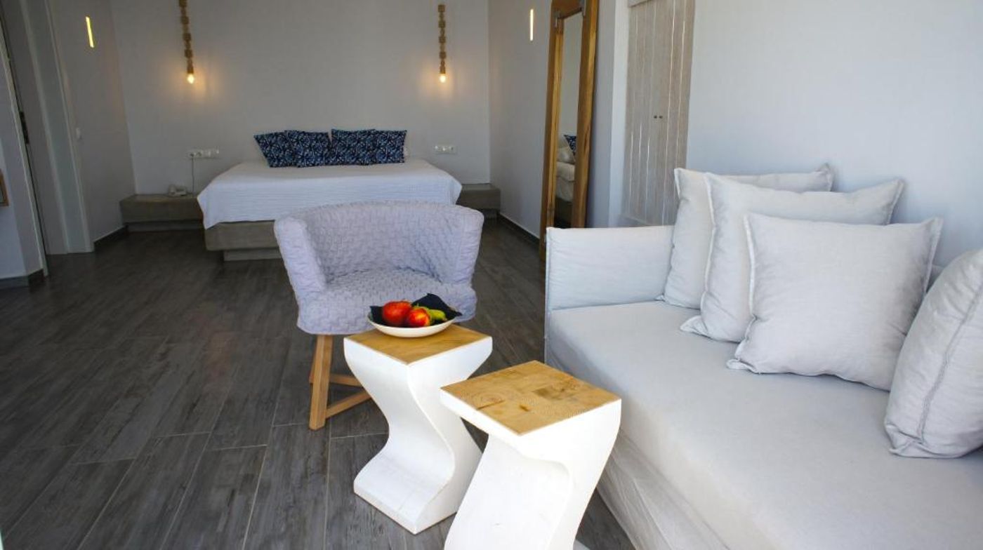 Pantheon-Villas-Room-17