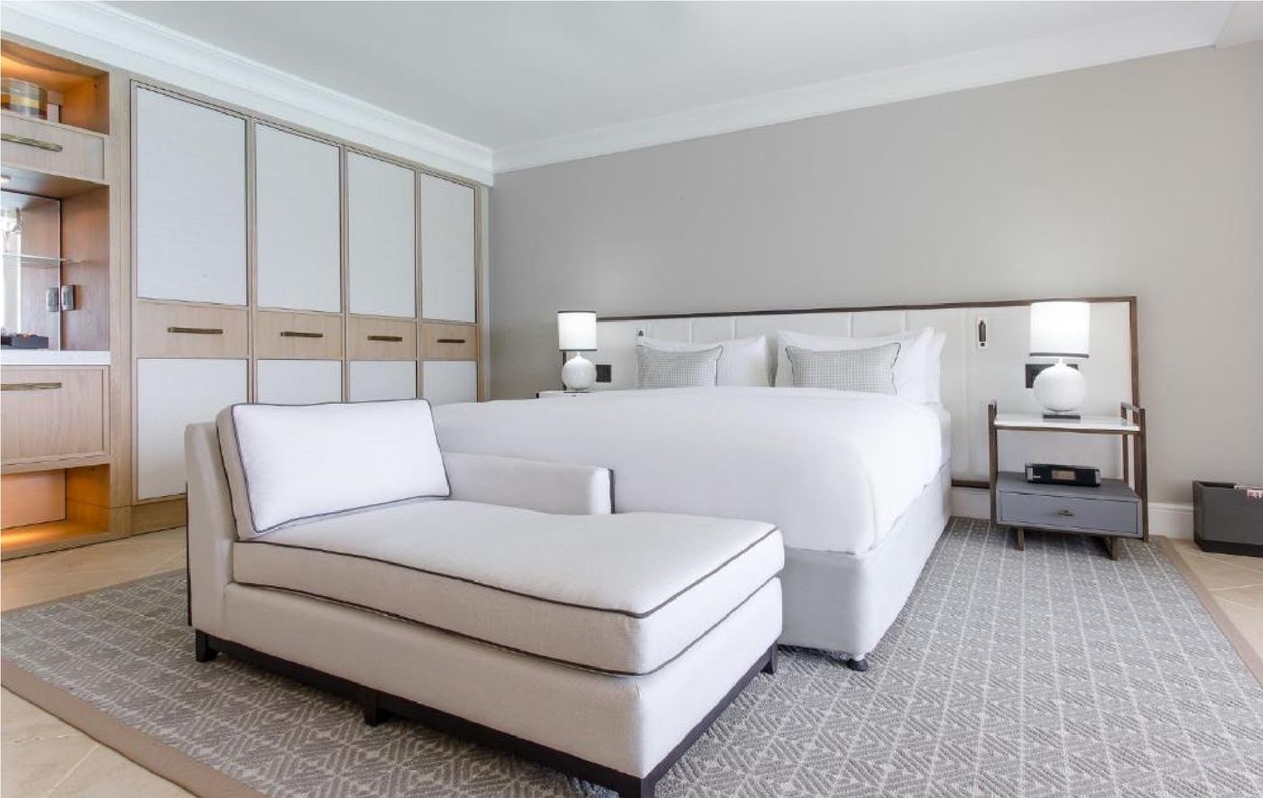 The-Fairmont-Royal-Pavilion-Room-37