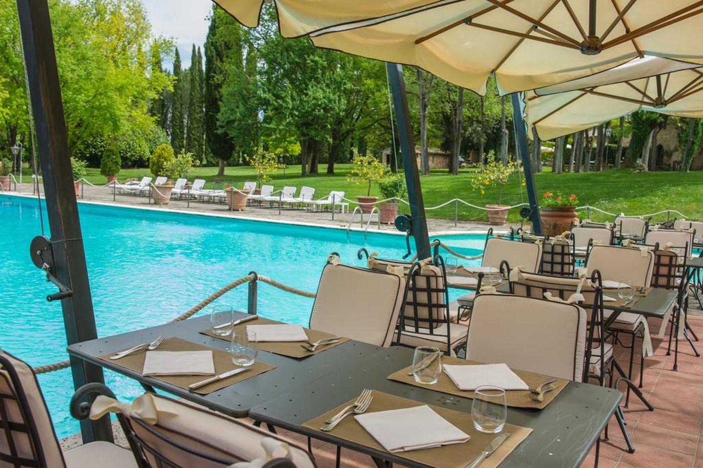 Hotel-Borgo-San-Luigi-Restaurant-37