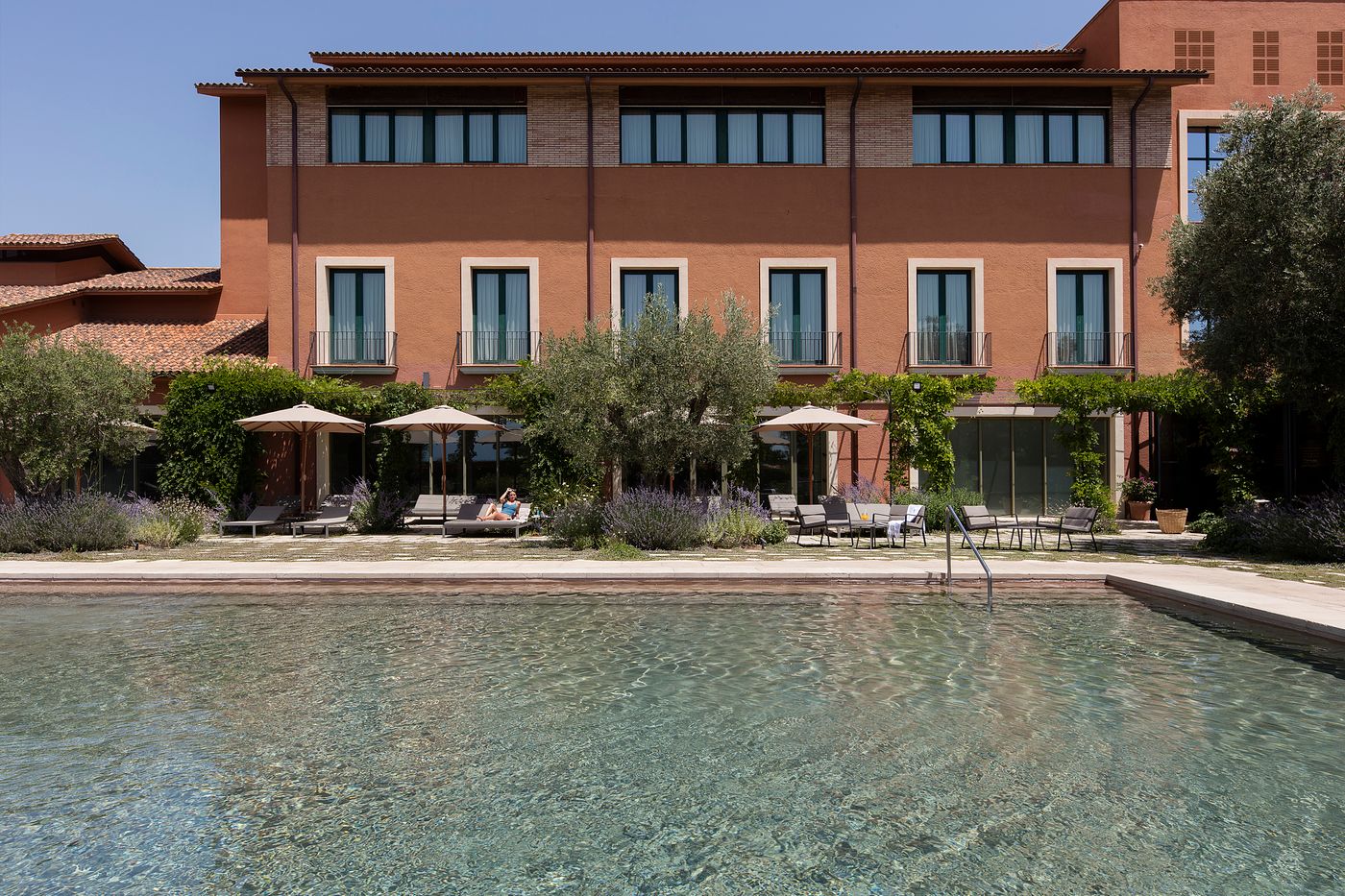 Peralada-Wine-Spa---Golf-Pool-1