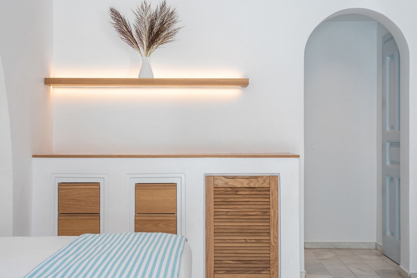 Santorini-Kastelli-Resort-Room-43