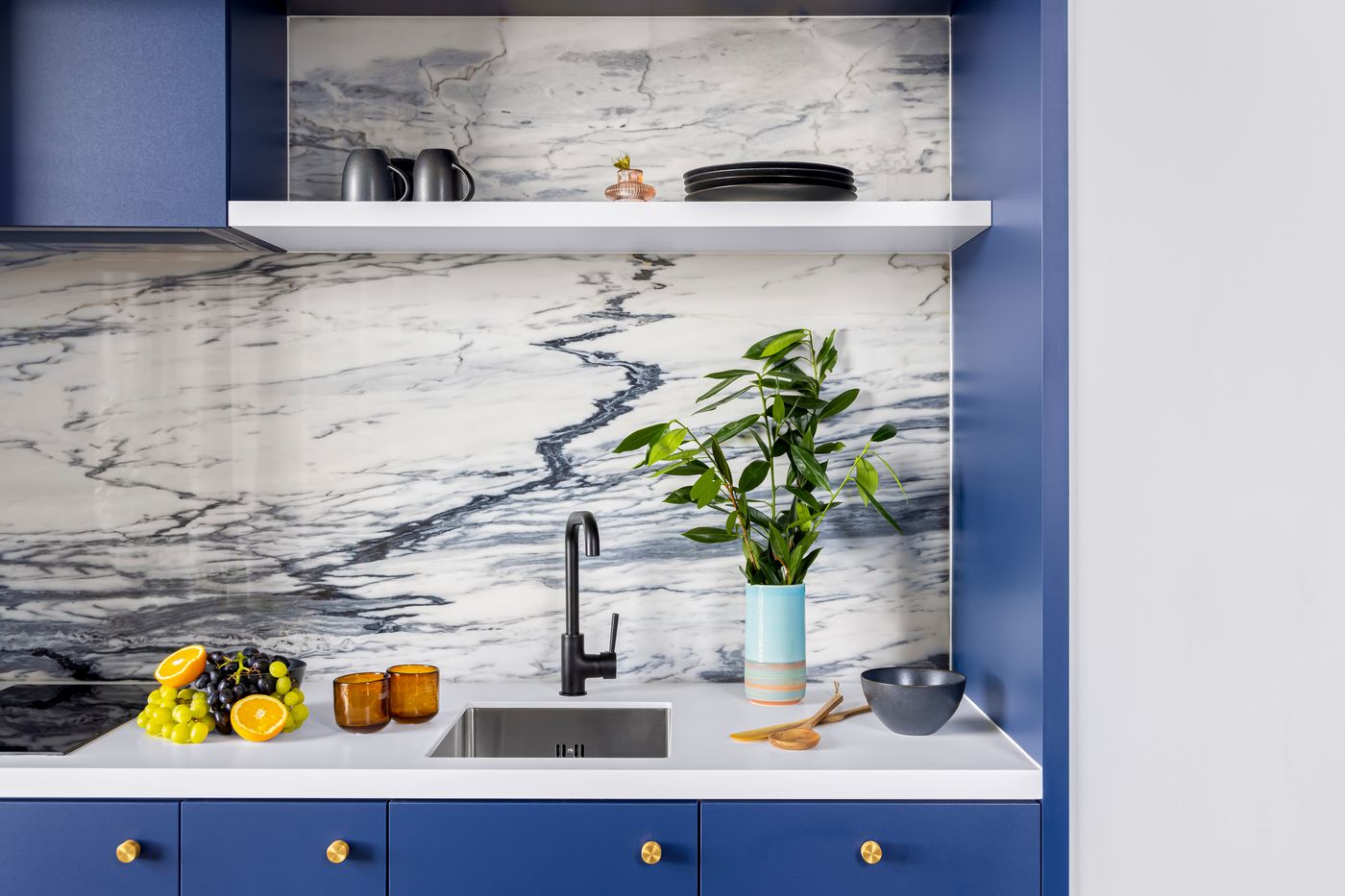 Beckett-Locke--North-Docks-Room-37