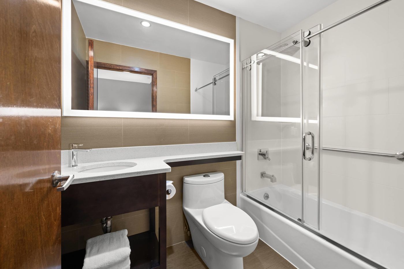 Comfort-Inn-Prospect-Park-Brooklyn-Room-32