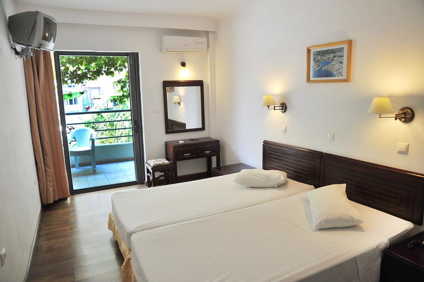 Santa-Marina-Hotel-Apartaments-Room-23