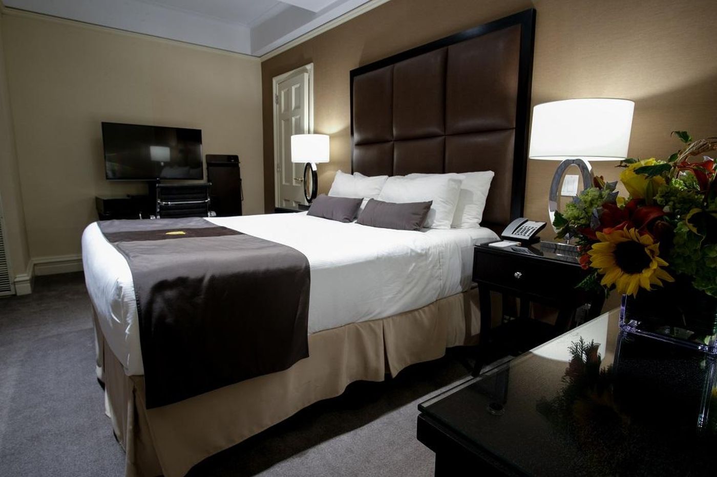 Fitzpatrick-Manhattan-Hotel-Room-9