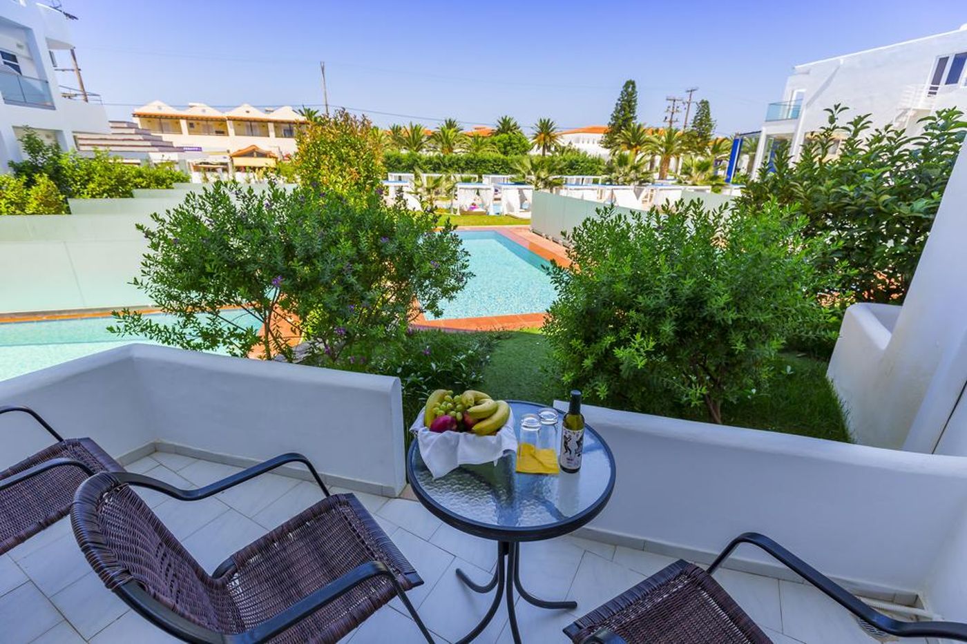 Rethymno-Residence-Hotel-and-Suites-Room-9