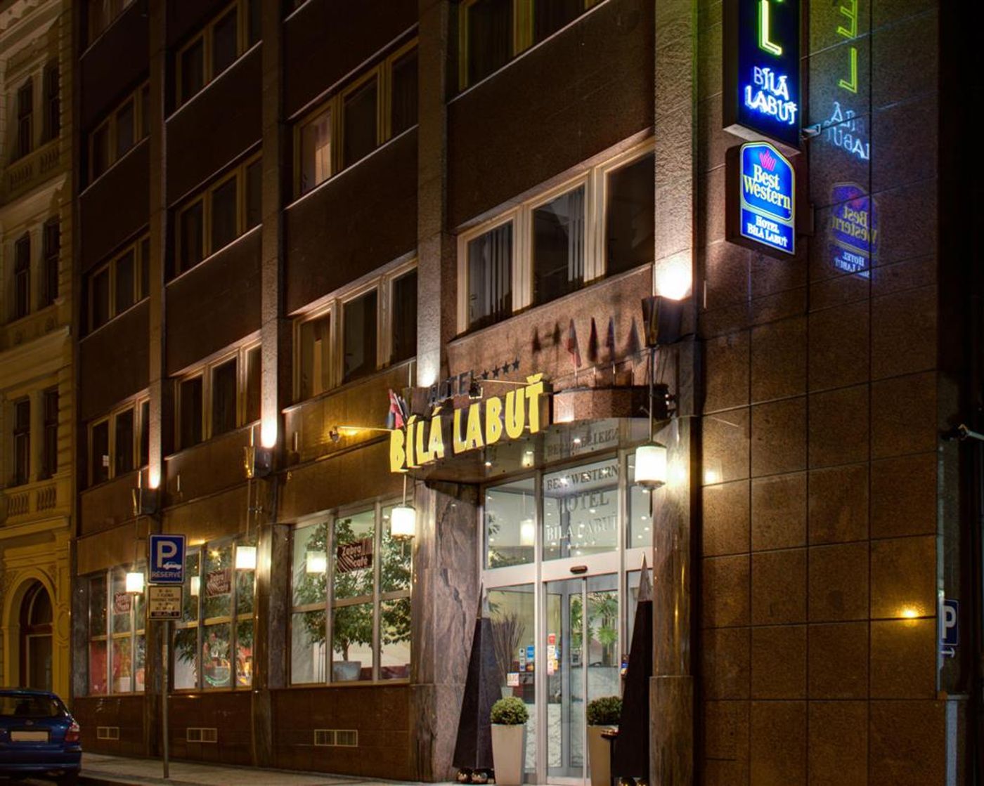 Luxury Family Hotel Bílá Labut-Czech Republic-PRAGA 1-General view-5