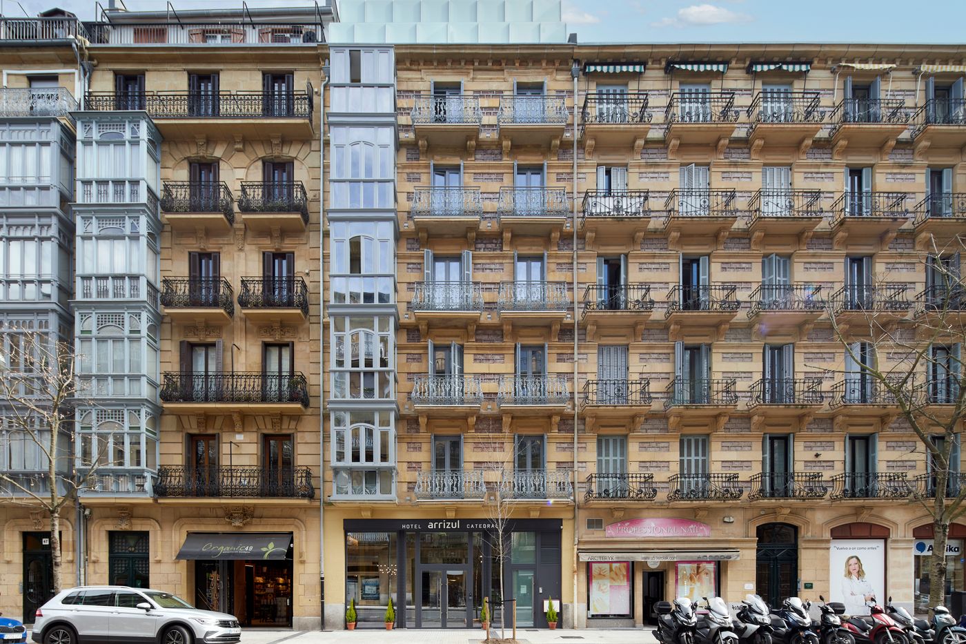Hotel Arrizul Catedral-Spain-San Sebastian-General view-2