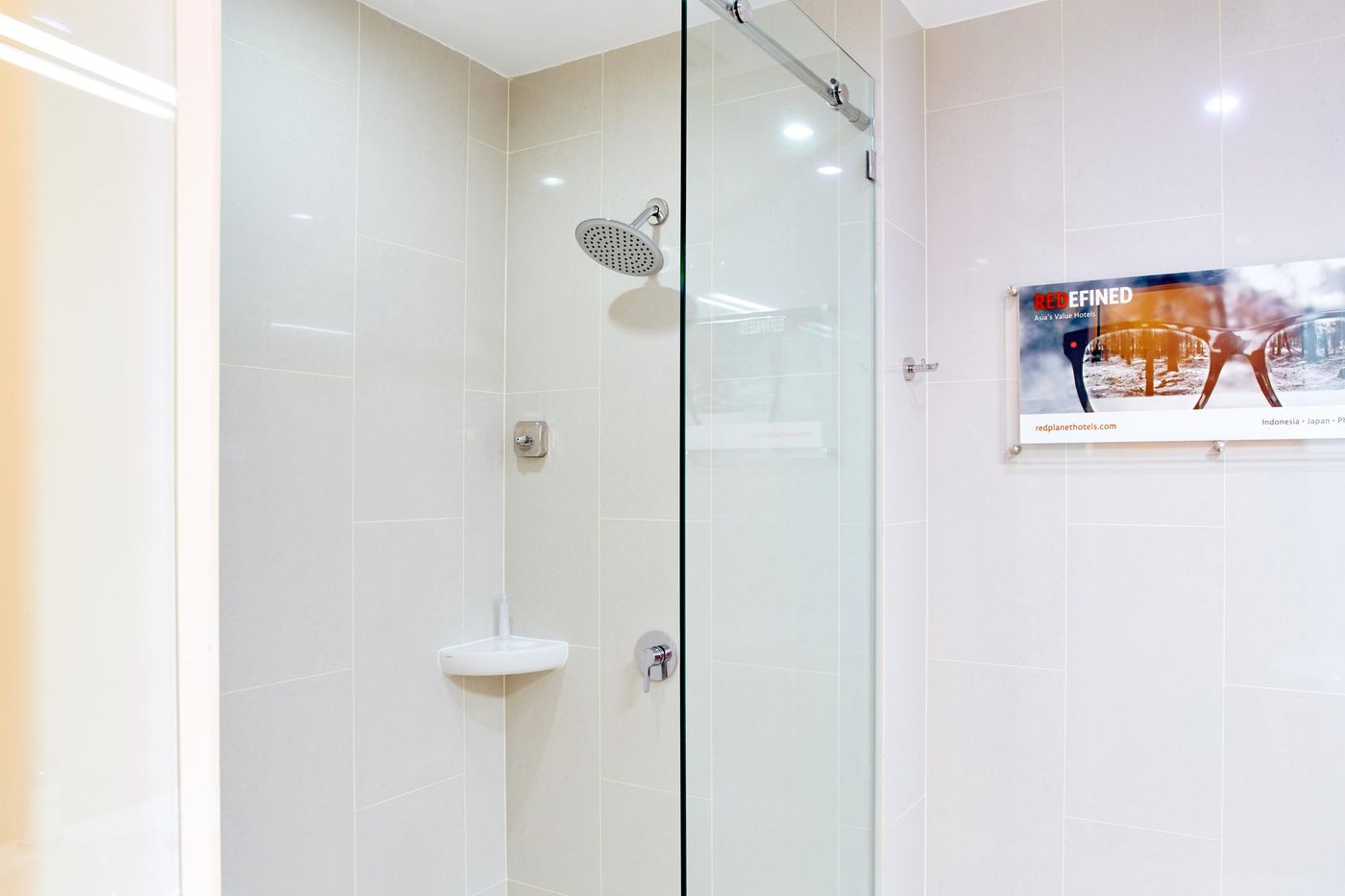 Red Planet Pattaya-Thailand-Banglamung-Room-7