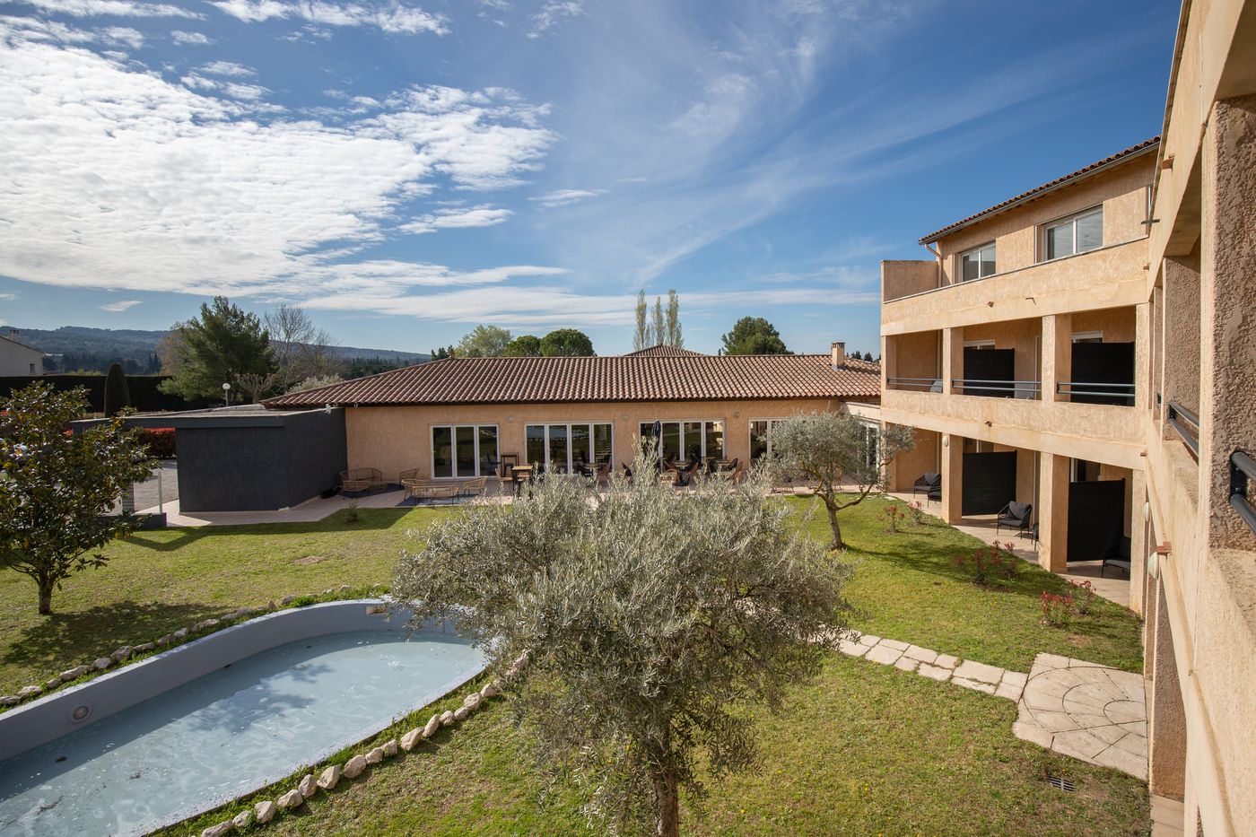 Hotel La Perna-France-PERNES LES FONTAINES-Room-8