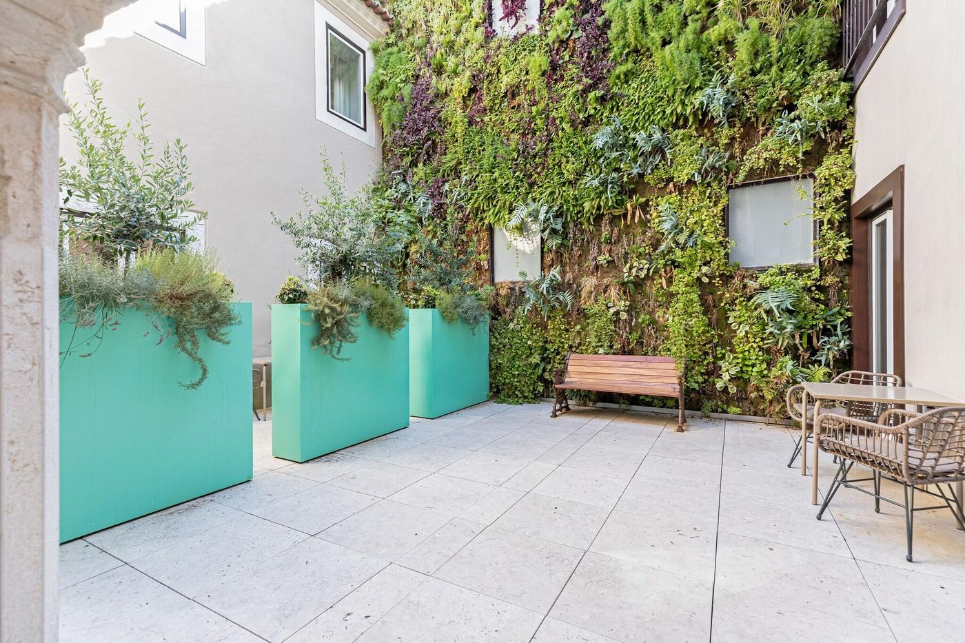 Santiago-De-Alfama---Boutique-Hotel-Terrace-42