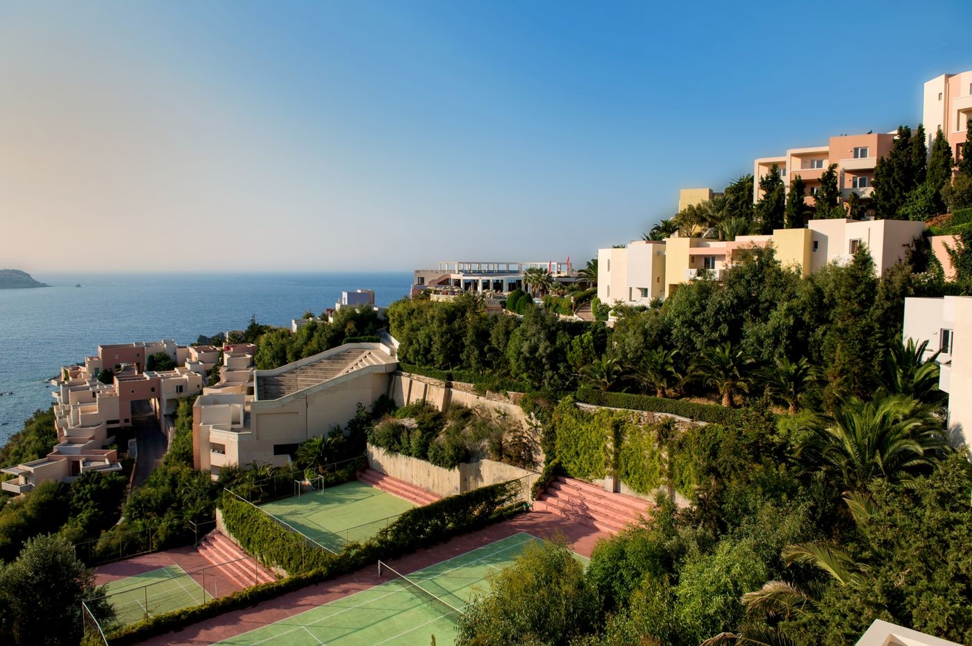 Athina-Palace-Resort---Spa-Sports-and-Entertainment-77