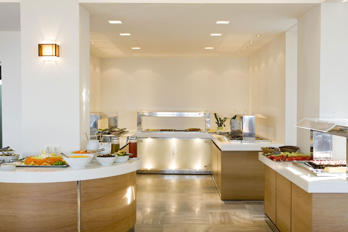 Maritimo Beach Hotel