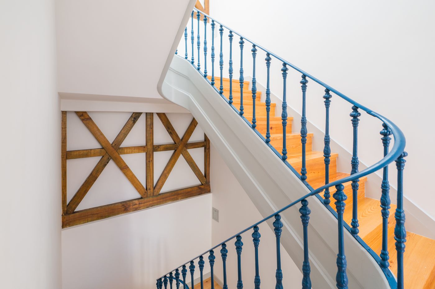 Via-Augusta-129-Lobby-6