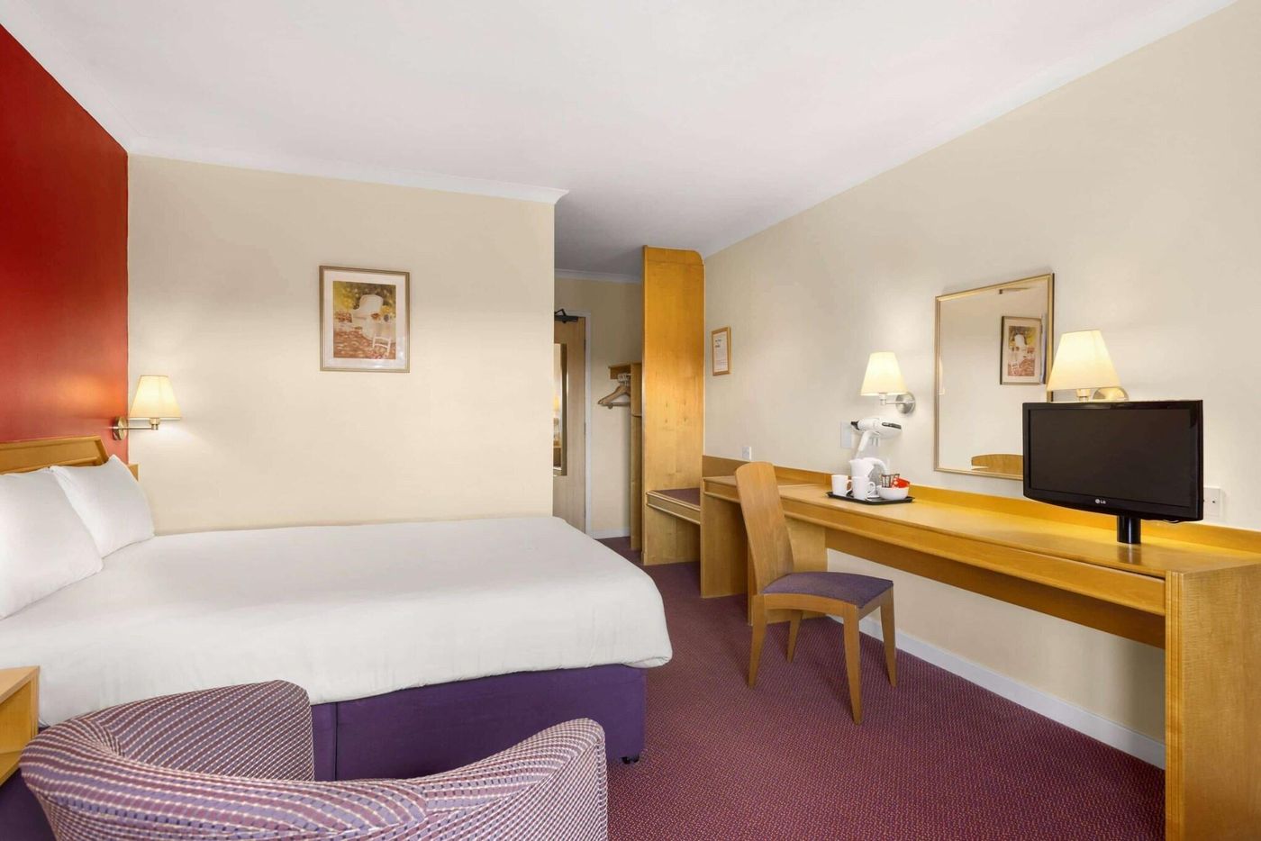 Days Inn by Wyndham Hamilton-United Kingdom-HAMILTON-Room-8