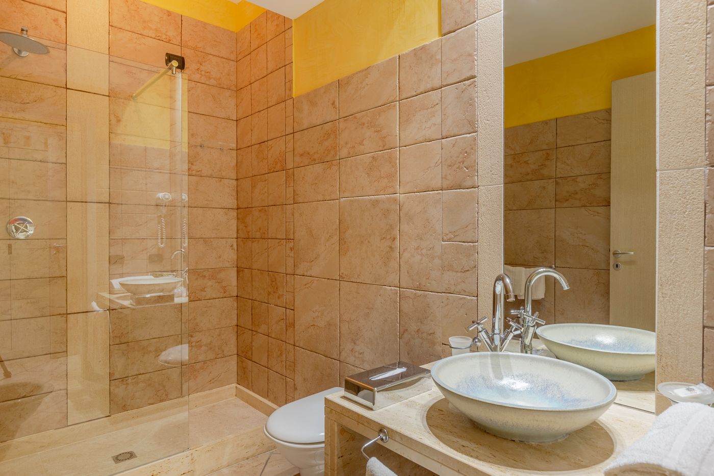 Villa-Zina-Park-Hotel-Room-29