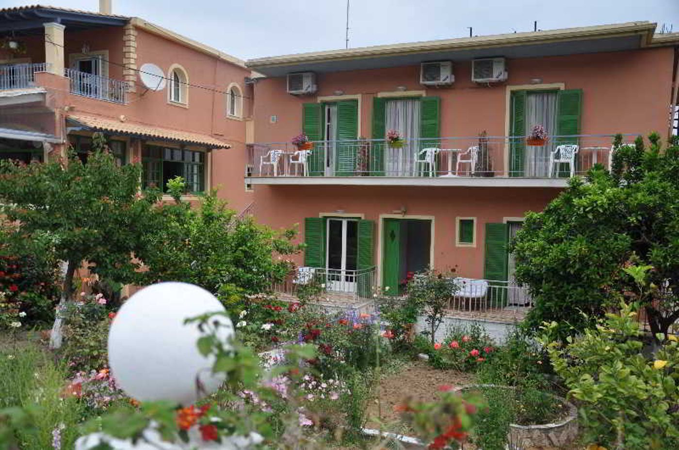 Barbayiannis-Studios-General-view-3