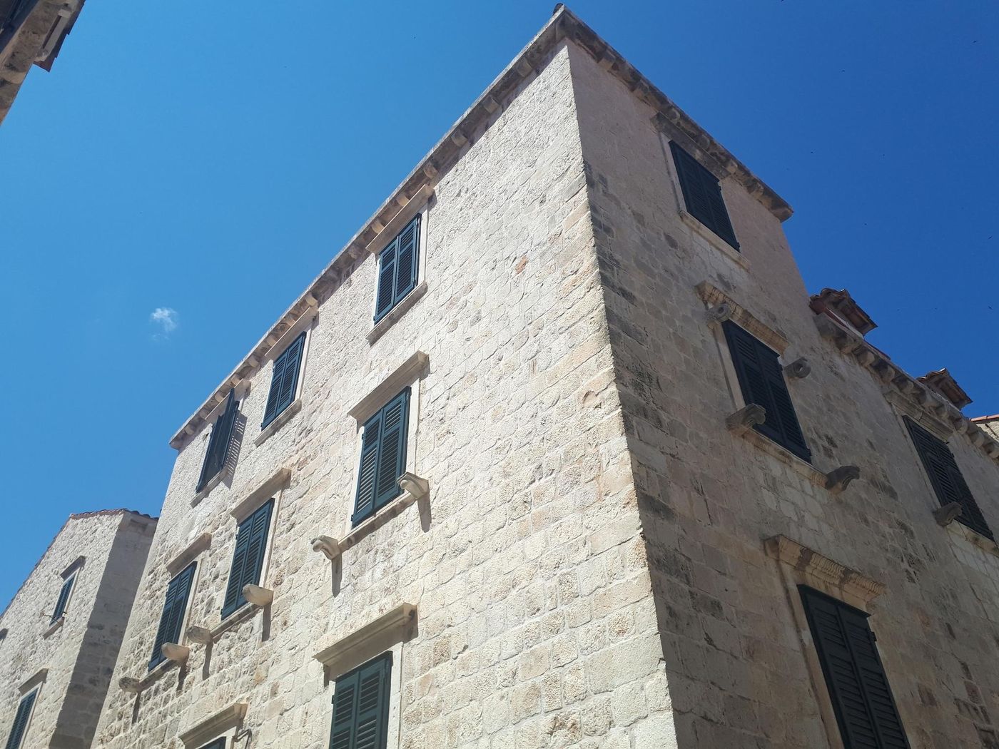 Roko-House-General-view-3