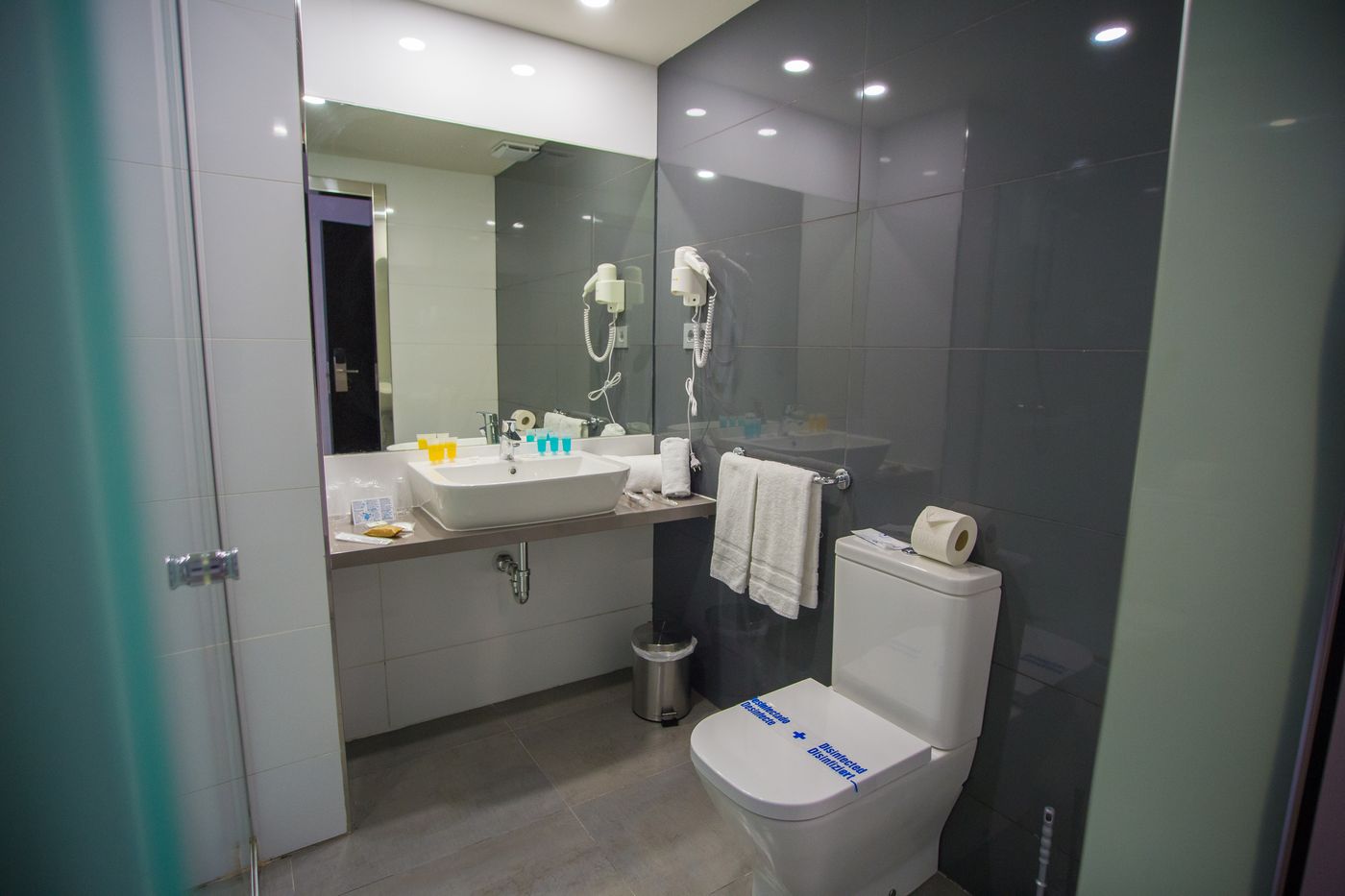 OH-Marbella-Inn-Room-23