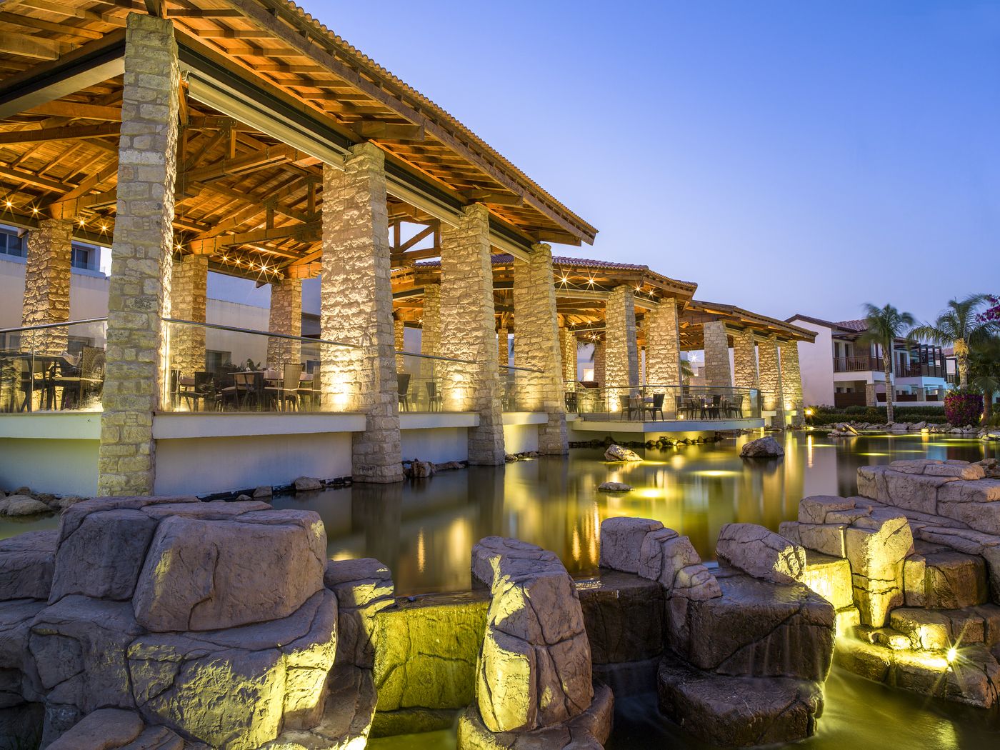 Olympic-Lagoon-Resort-Restaurant-20