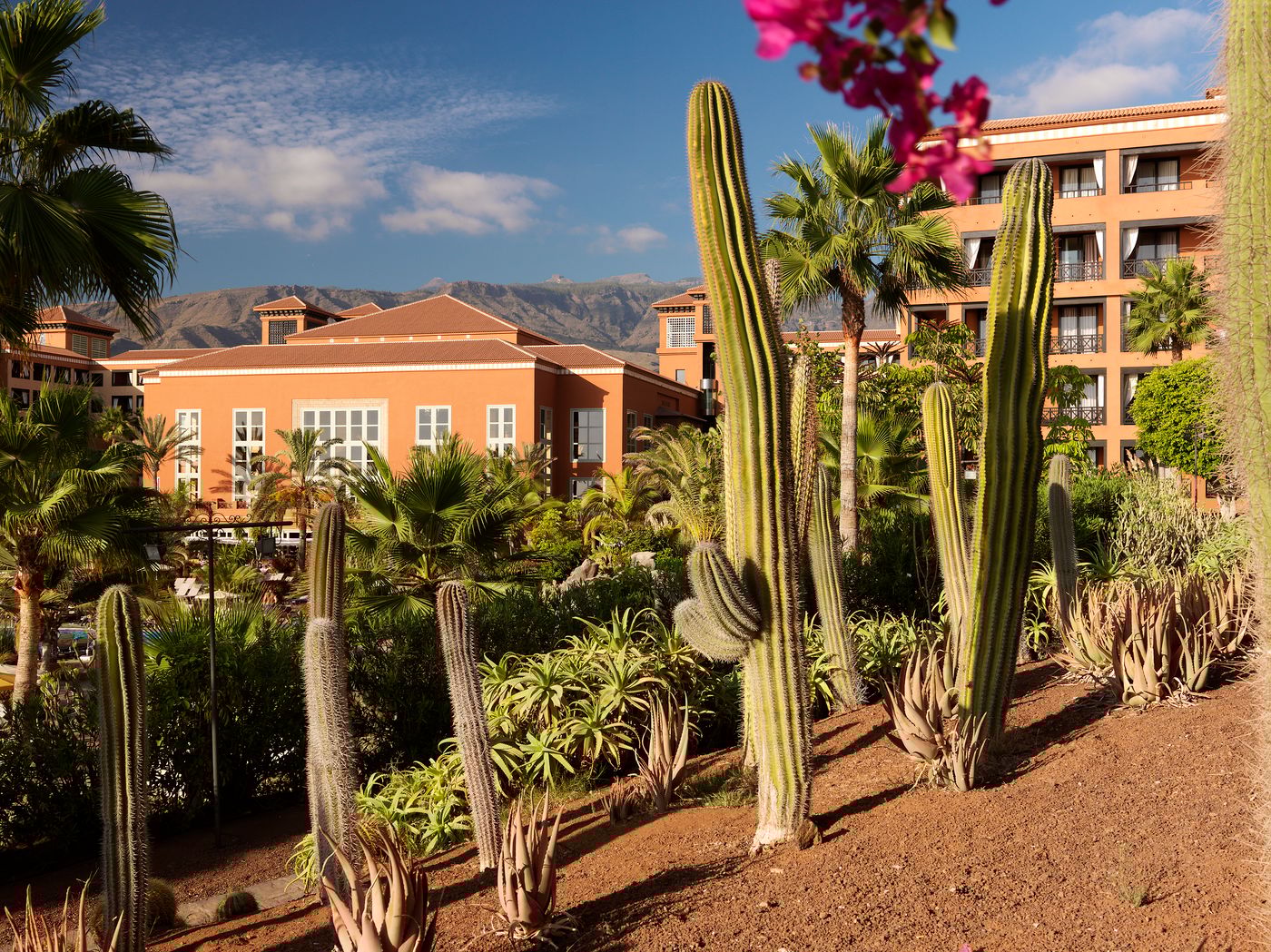 H10-Costa-Adeje-Palace-General-view-6