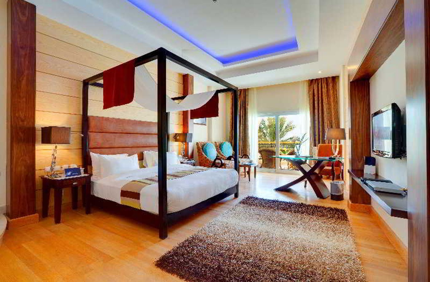 The-Royal-Savoy-Sharm-El-Sheikh-Room-12