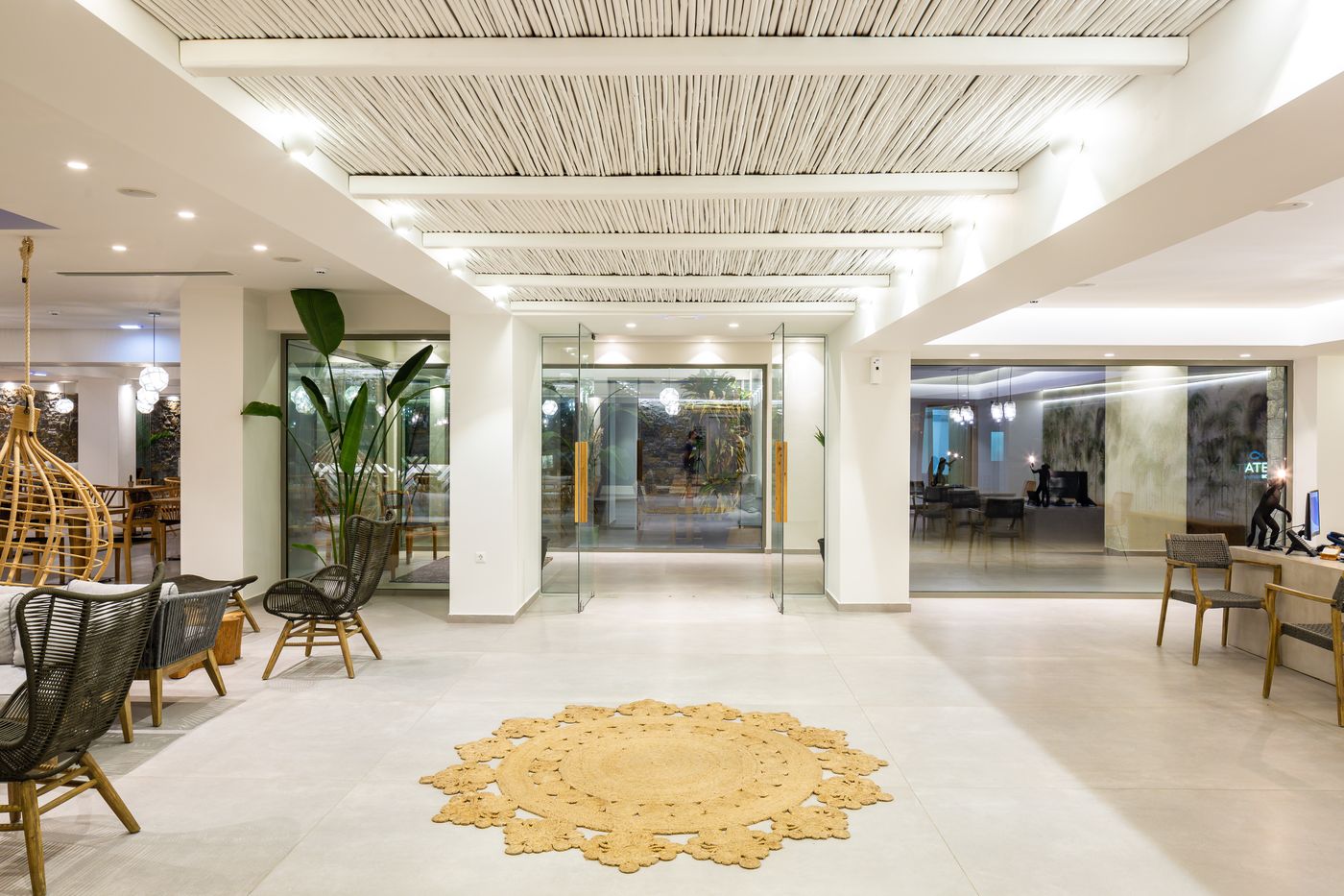 Atermono-Boutique-Resort---Spa-Lobby-43