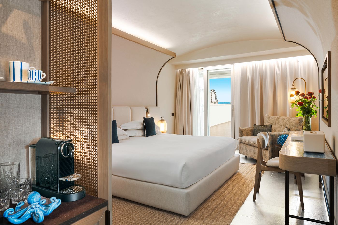 Mazzaro-Sea-Palace-Room-20