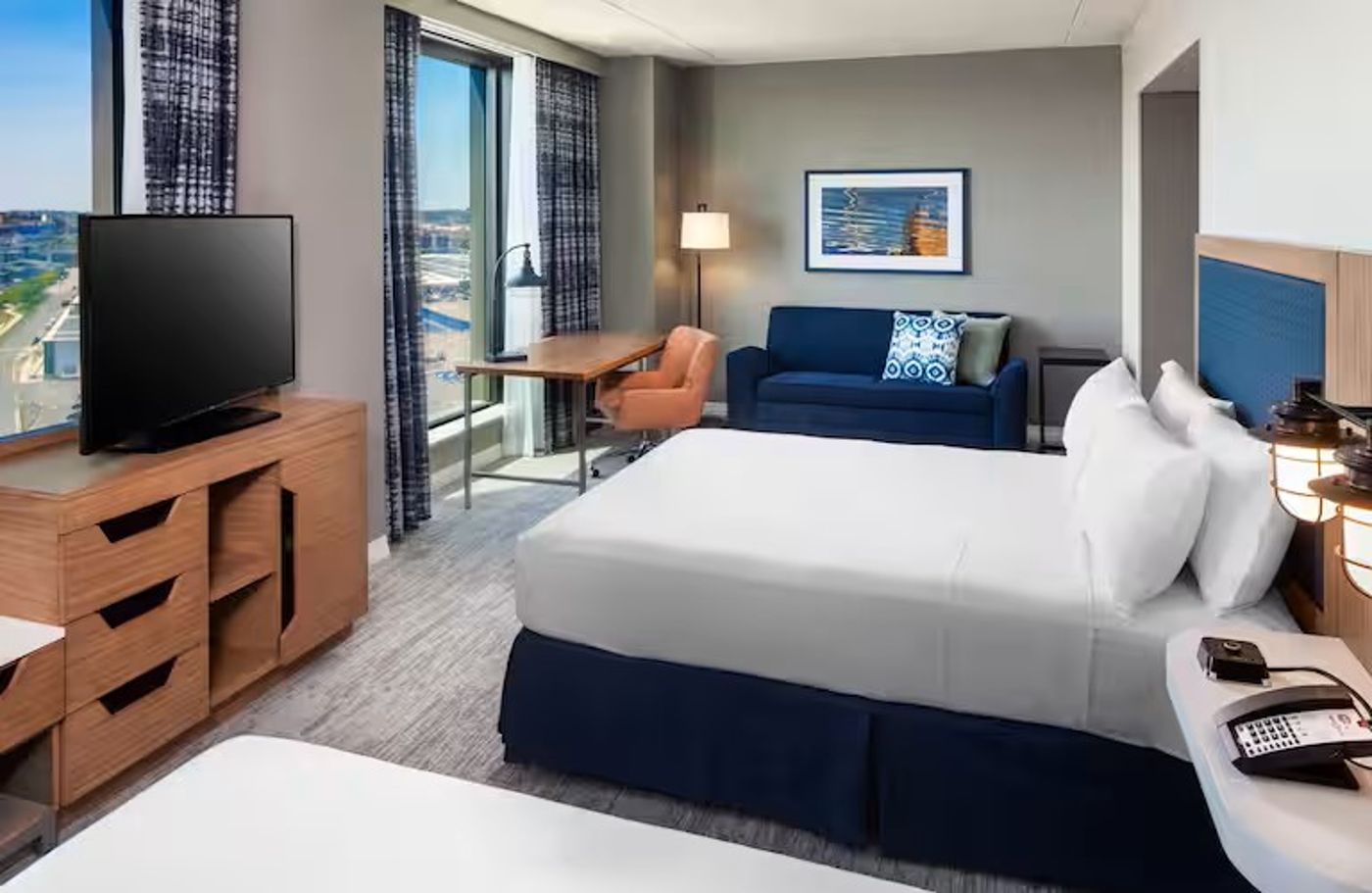 Hampton Inn Boston Seaport District
