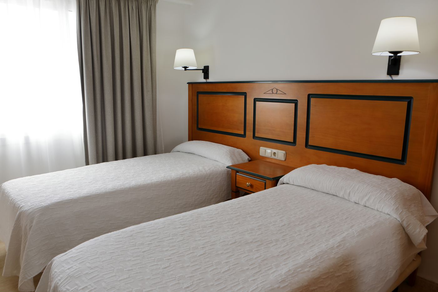 Pyr-Fuengirola-Room-31