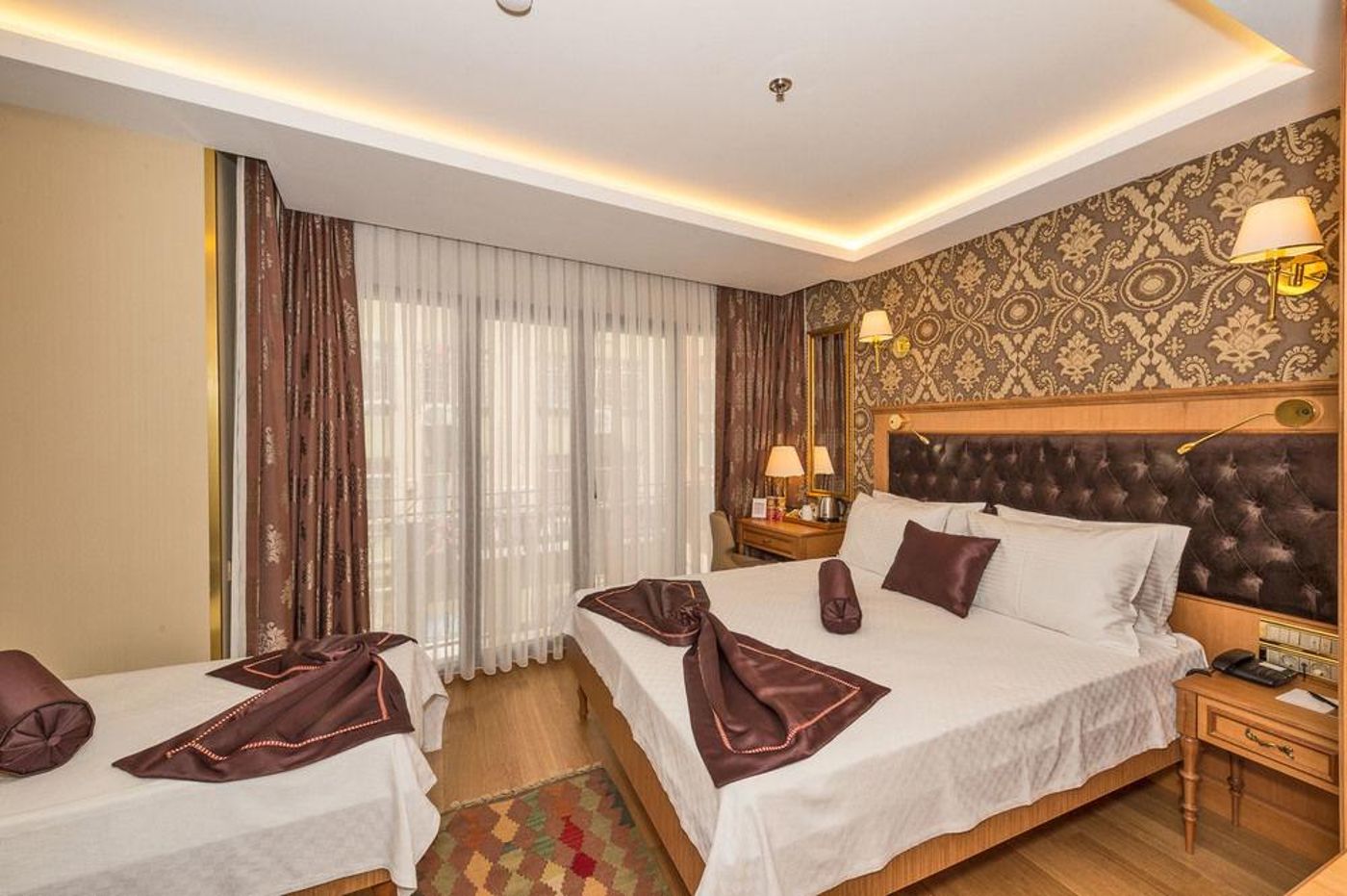 Aprilis-Gold-Hotel-Room-42