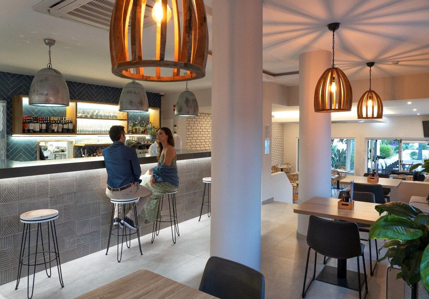 Agua-Hotels-Vila-Branca-Bar-18