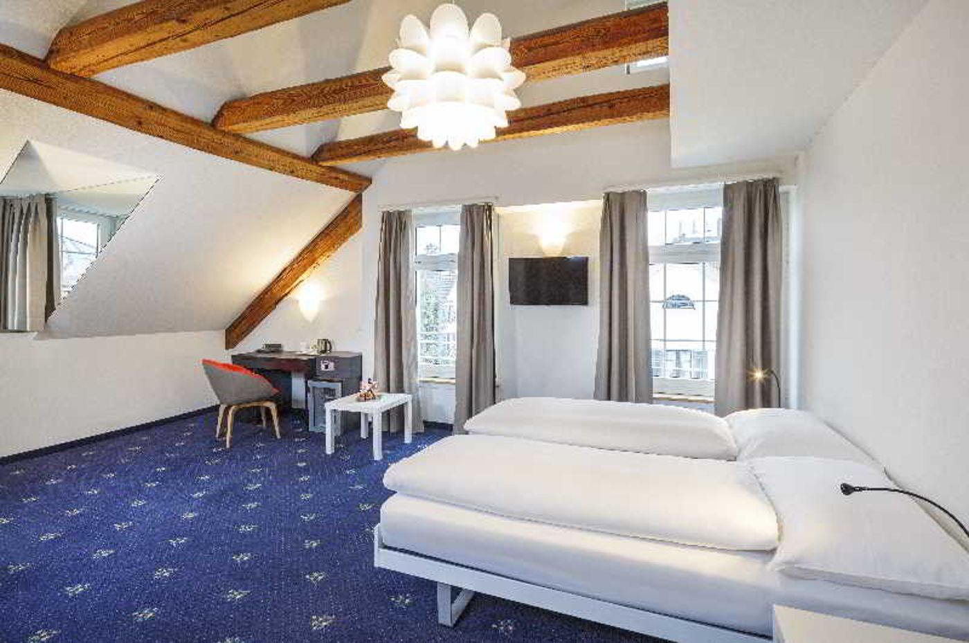 Swiss Night by Fassbind-Switzerland-Zurich-Room-10