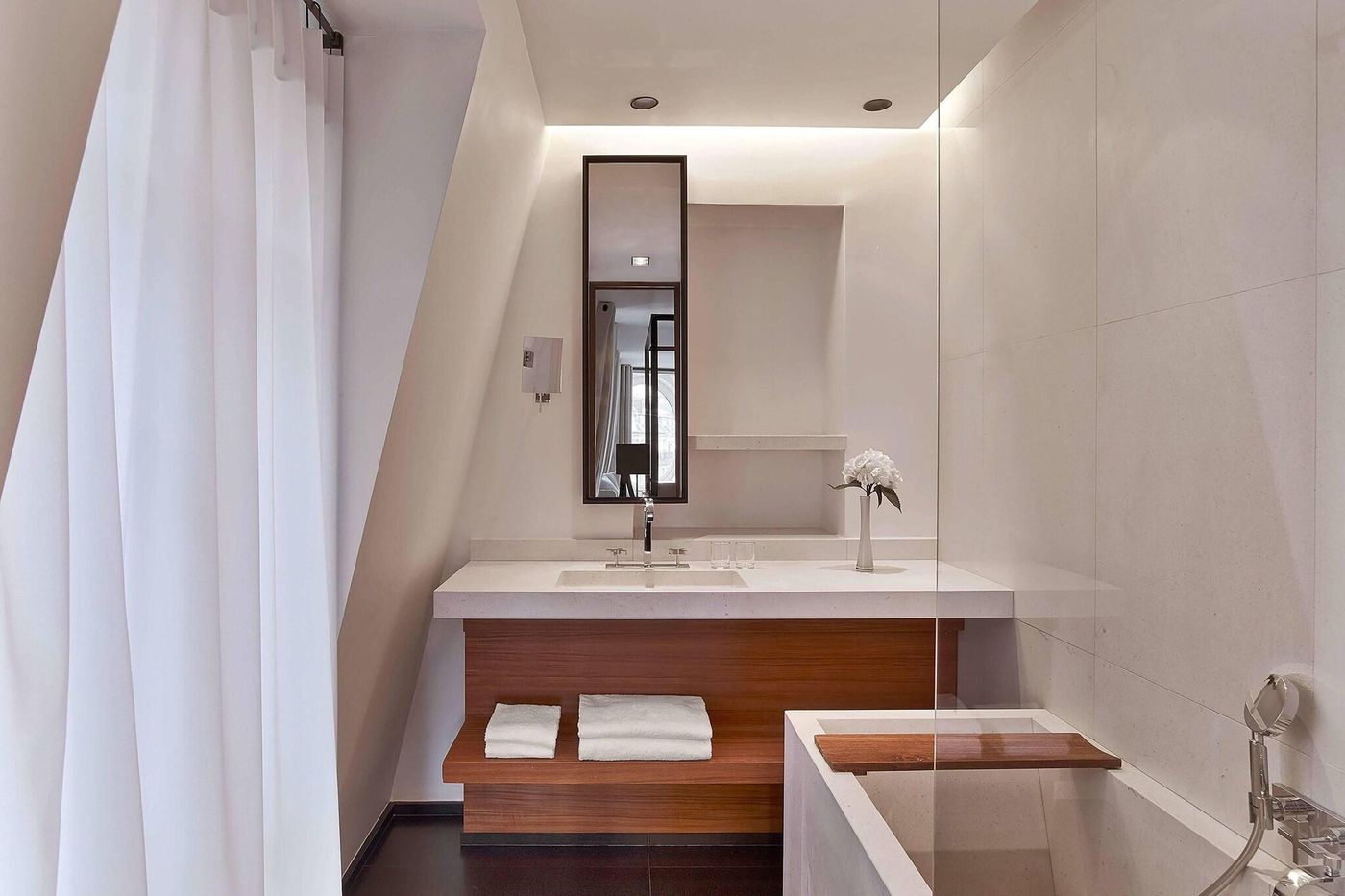 Le-Metropolitan-Room-30