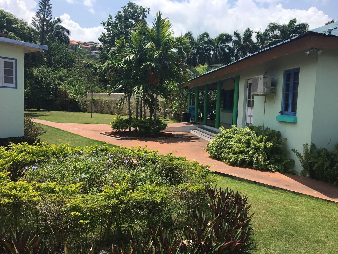 Toby-s-Resort-Lobby-9