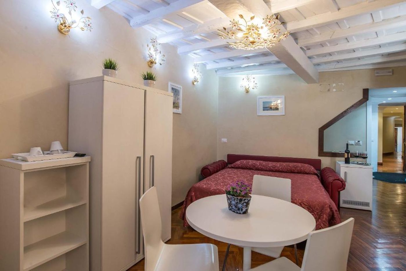 Trevi-Rome-Suite-Room-6