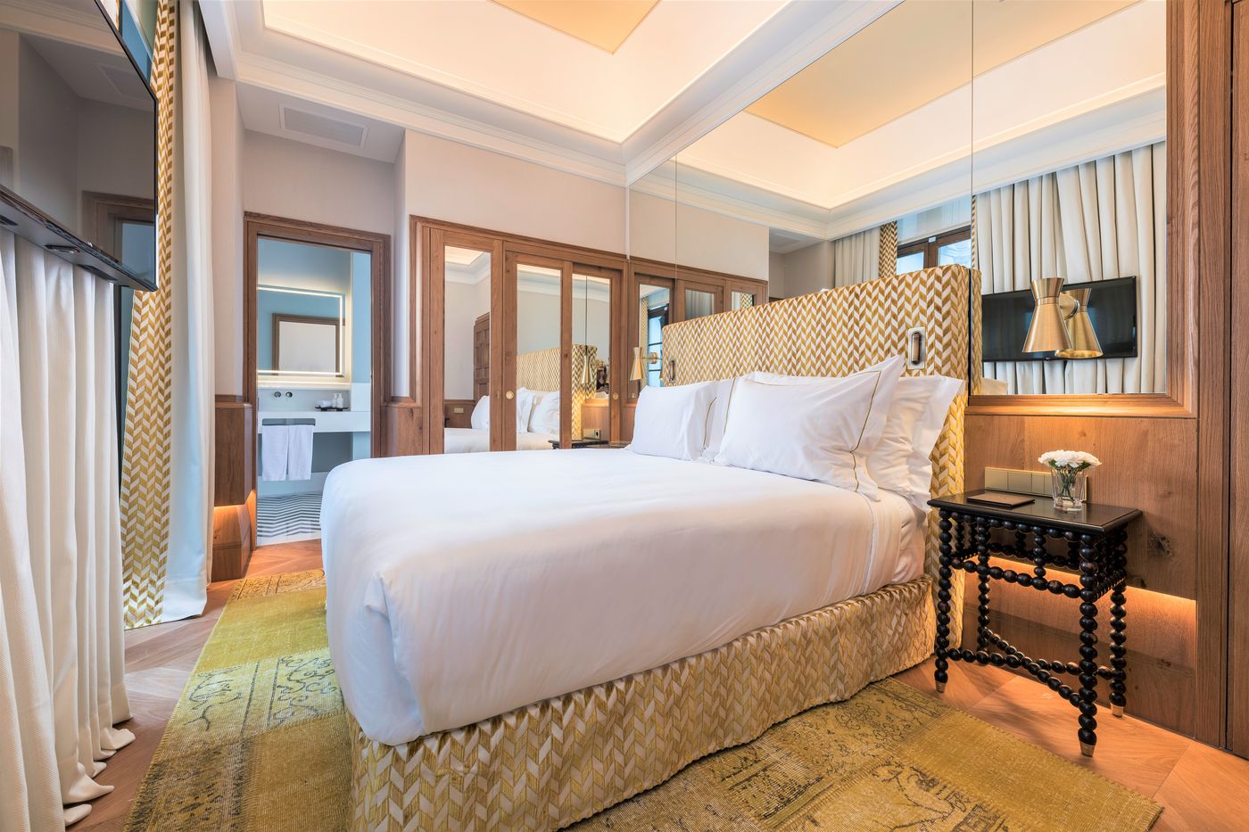 Palacio-Solecio-Room-10