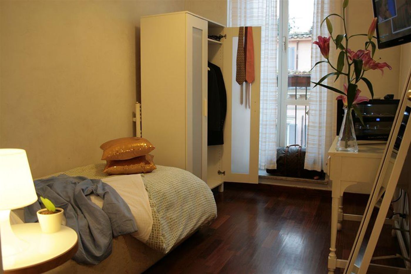 Golden-Rooms-General-view-9