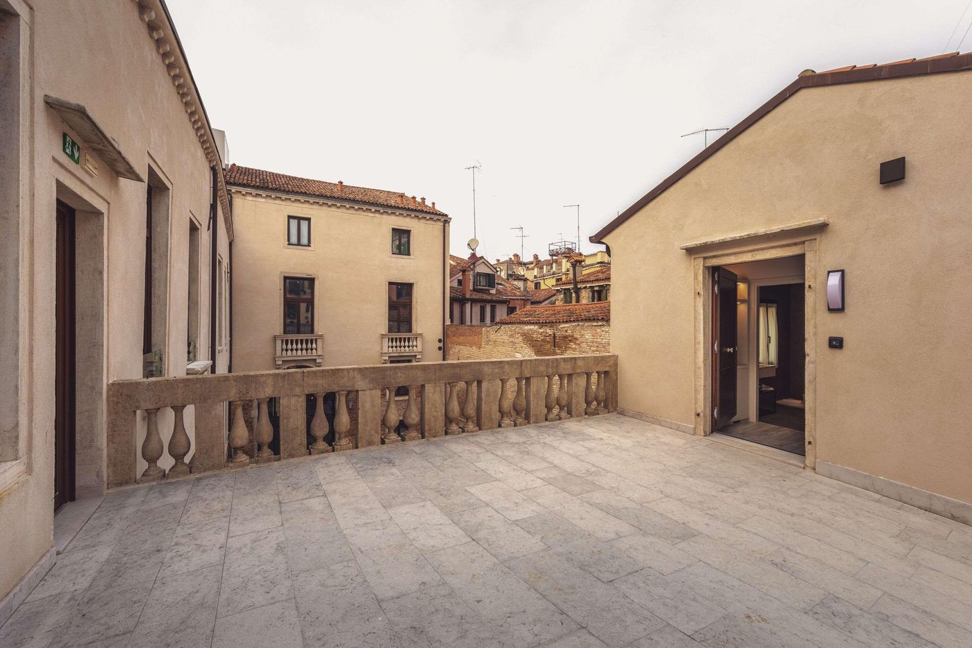 Hotel-Aquarius-Venice-General-view-3