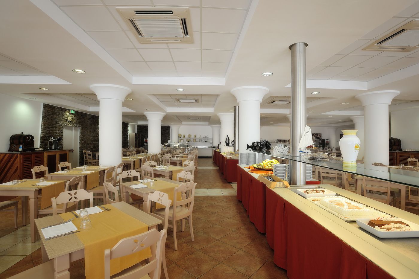 Cala-della-Torre-Restaurant-40