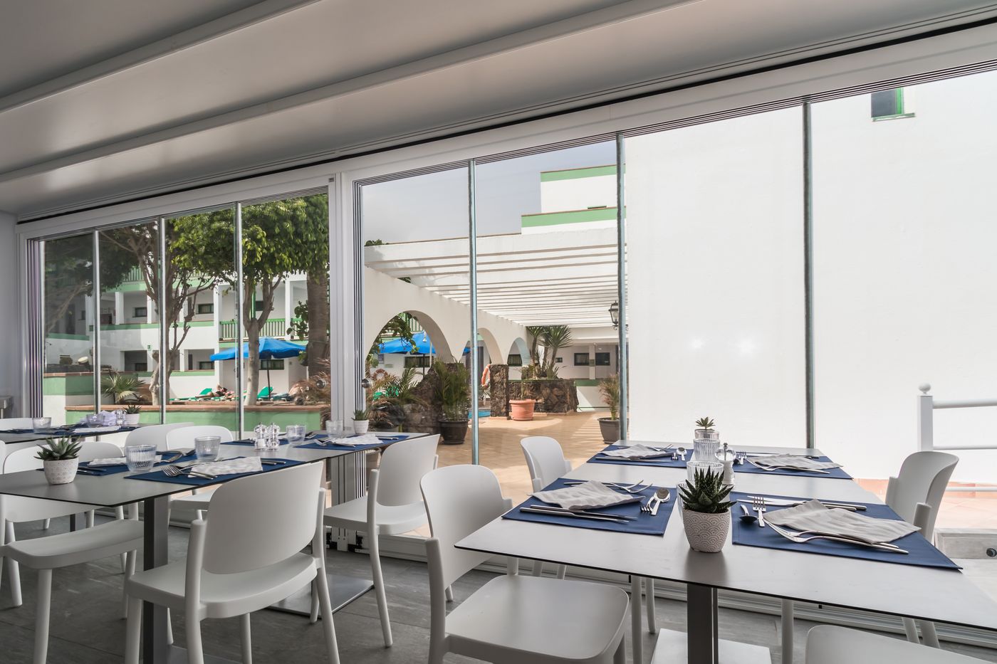 Esquinzo-Monte-del-Mar-Restaurant-39