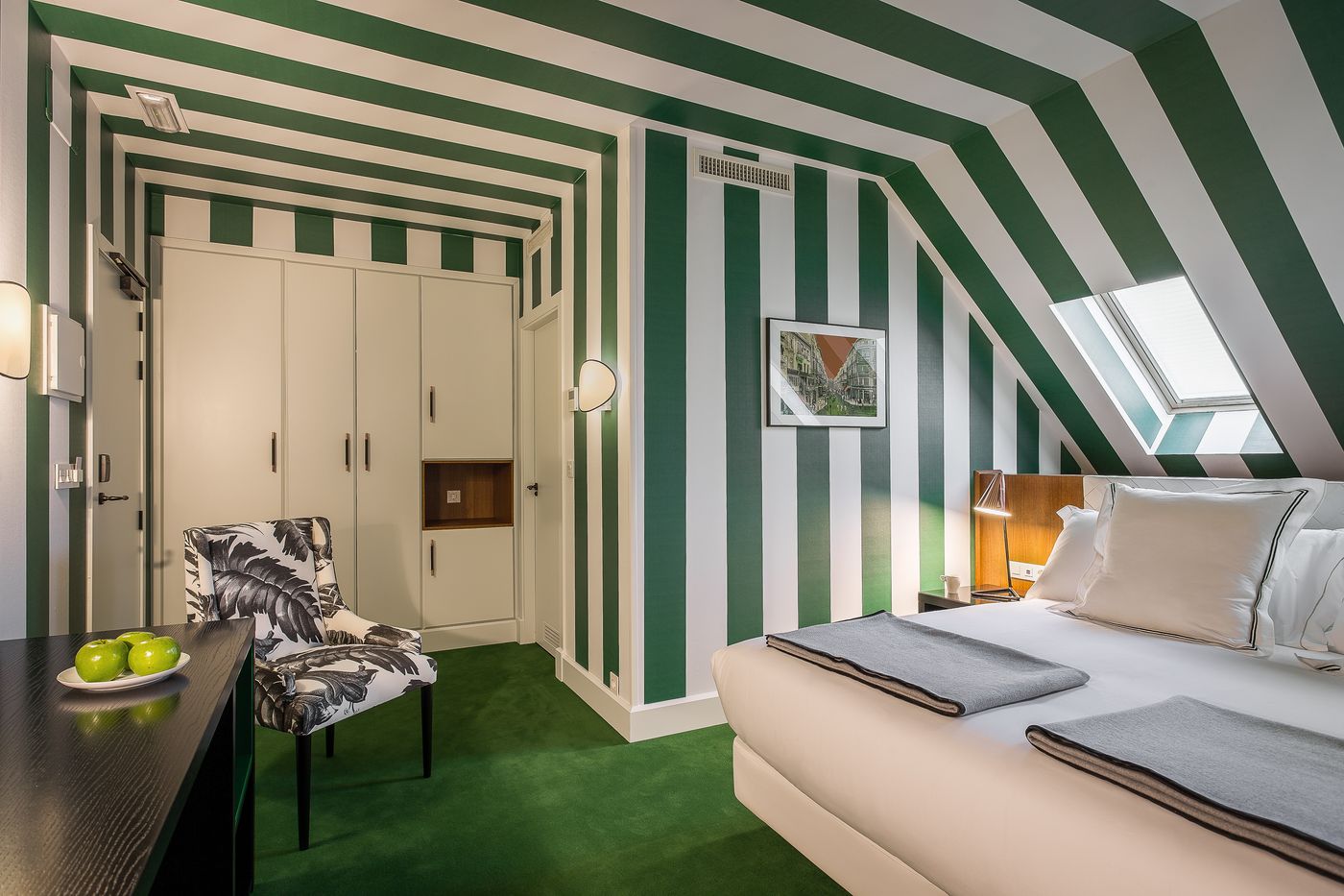 Room-Mate-Valeria-Room-19