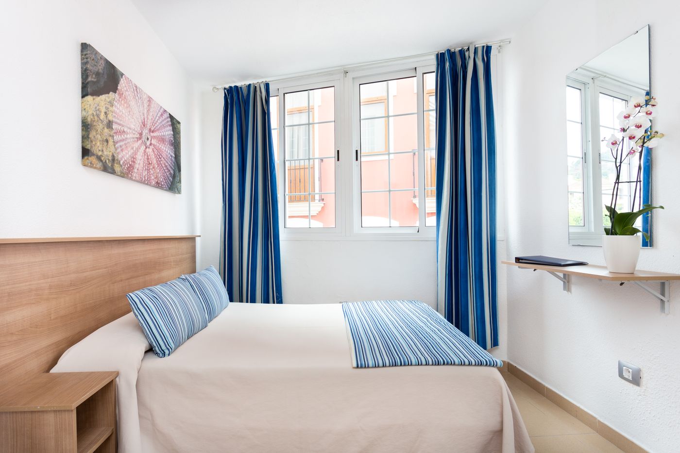 Globales-Acuario-Room-23